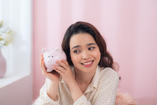 6 Useful Money-Saving Tips for Ladies to Manage Your Finances