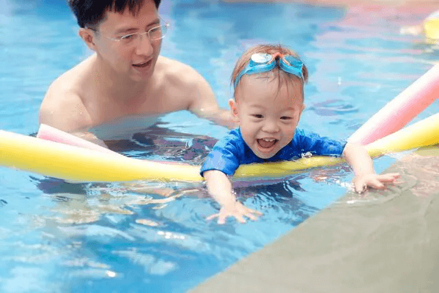 SwimRay Swimming Lessons For Infants In Singapore