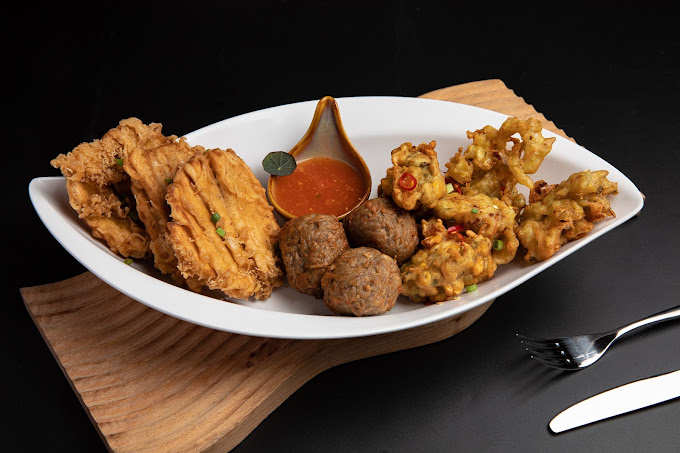 Embassy 1967 Indonesian Food Singapore