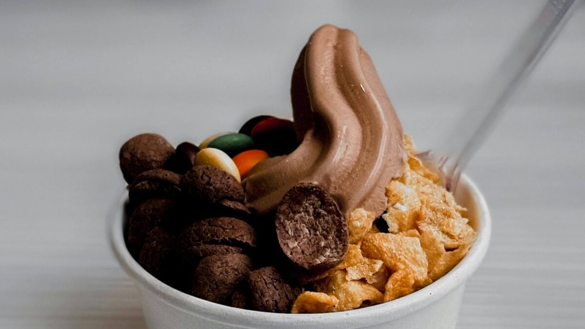 7 Best Froyo In SG for Women Who Love Healthy Desserts
