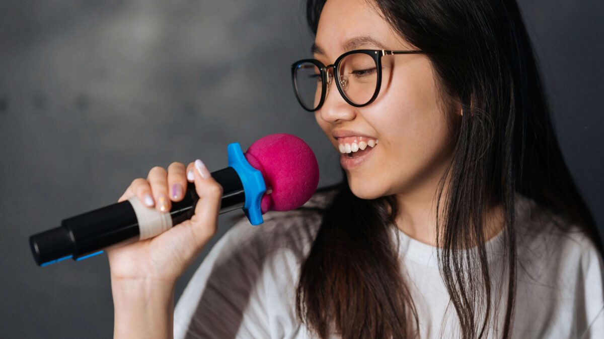 10 Best Vocal Lessons In SG For Girls Who Love To Sing