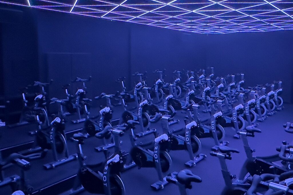 R10T Best Spin Studio Singapore