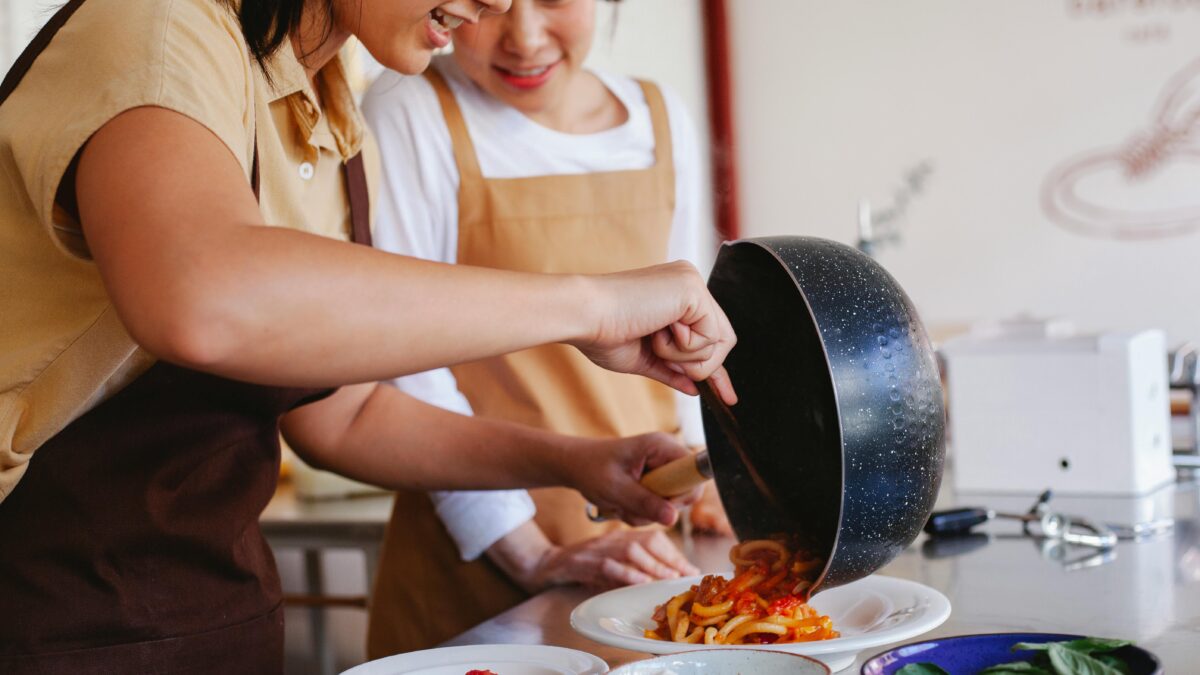 10 Best Cooking Class In SG To Try With Your Girl Squad In 2026