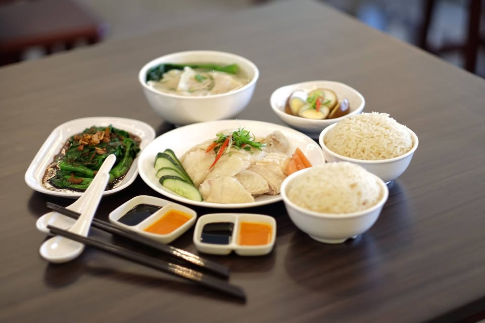 Sinn Ji Hainanese Chicken Rice Singapore