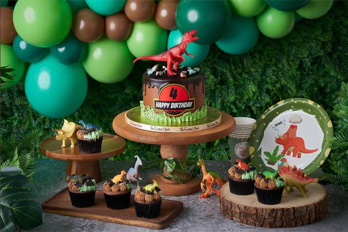 The Frosted Chick Personalised Cake Singapore